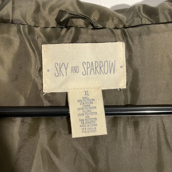 Sky And Sparrow Jackets & Coats Sky And Sparrow Green Corduroy Puffer Jacket - Picture 4 of 4